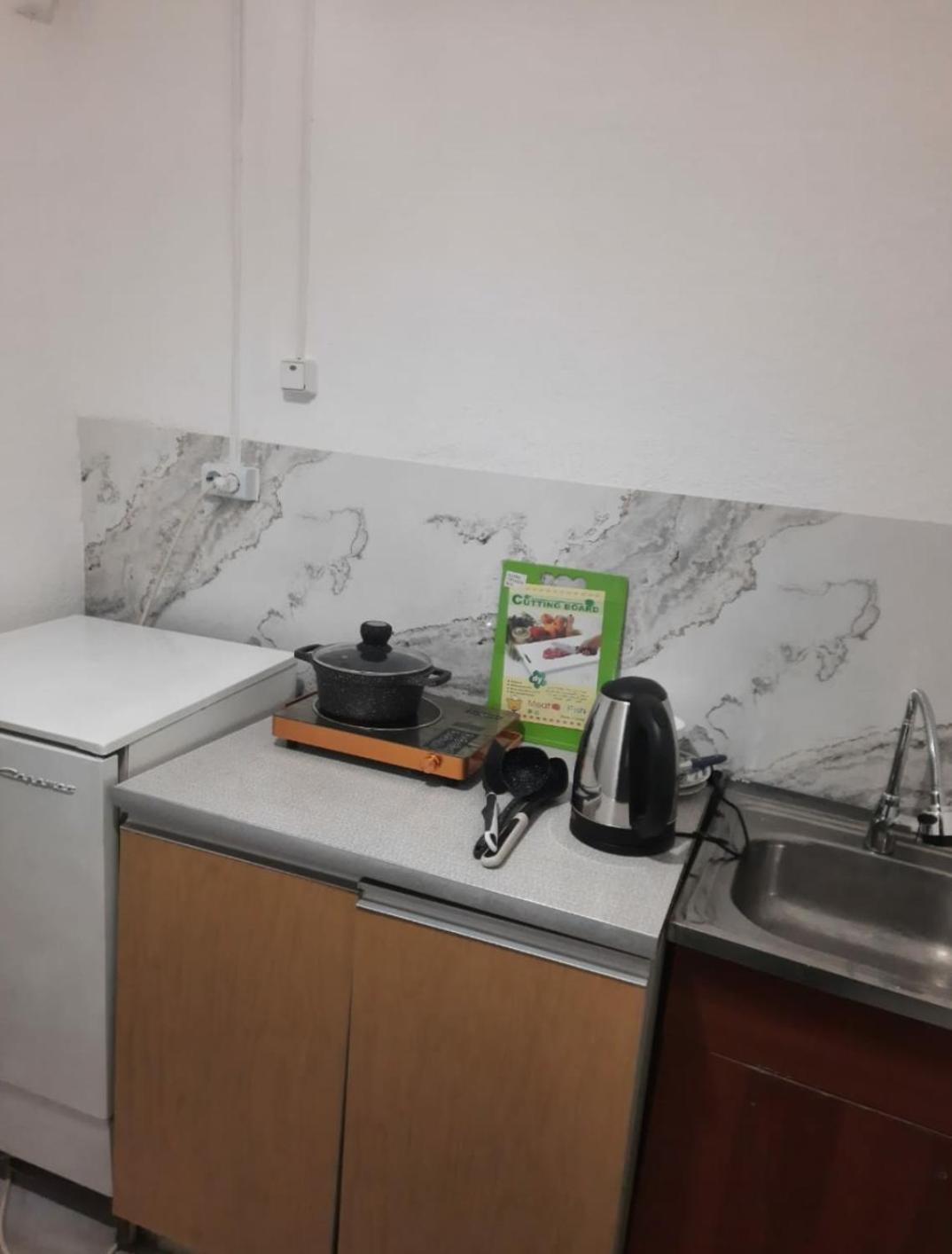 Атлант Hotel Bisjkek Eksteriør billede
